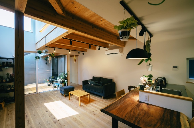 株式会社パルステージ